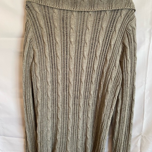 Grey Sweater - Picture 5 of 7